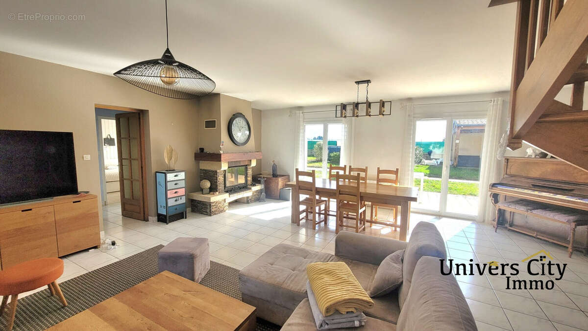 Maison à LES SORINIERES