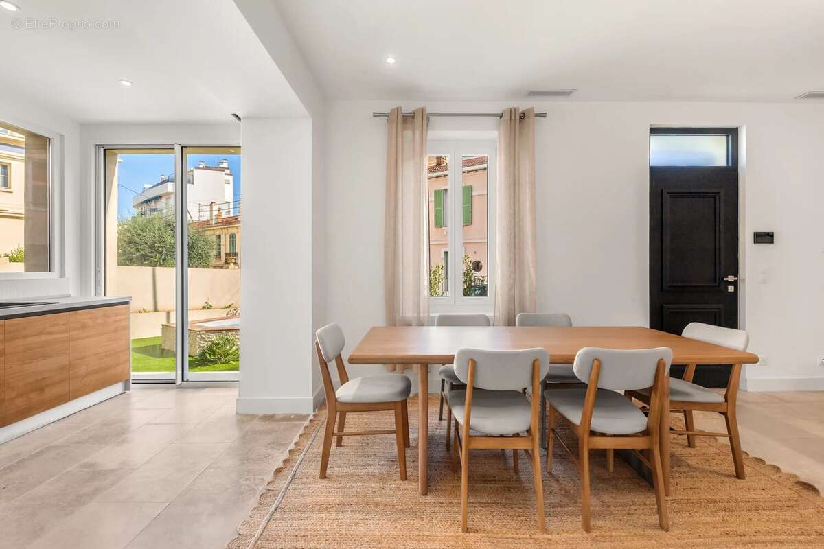 Cannes - proche palais – maison rénovée - studio indépendant - piscine - stationnements - photo 3