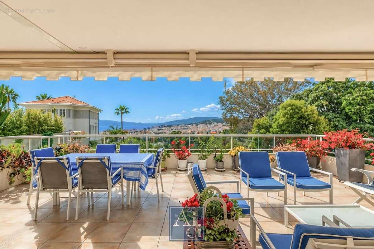 Appartement à CANNES