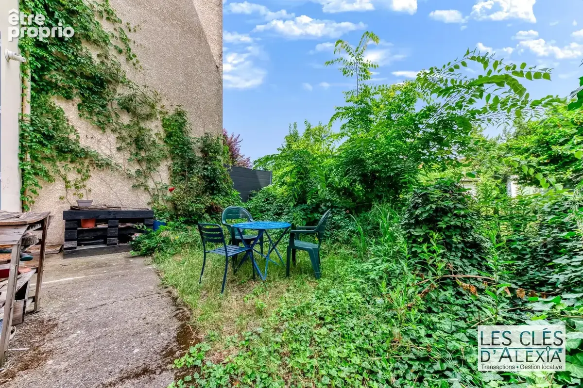 T2 bis 45,67 m² traversant / Garage box / Rez-de-jardin - photo 3