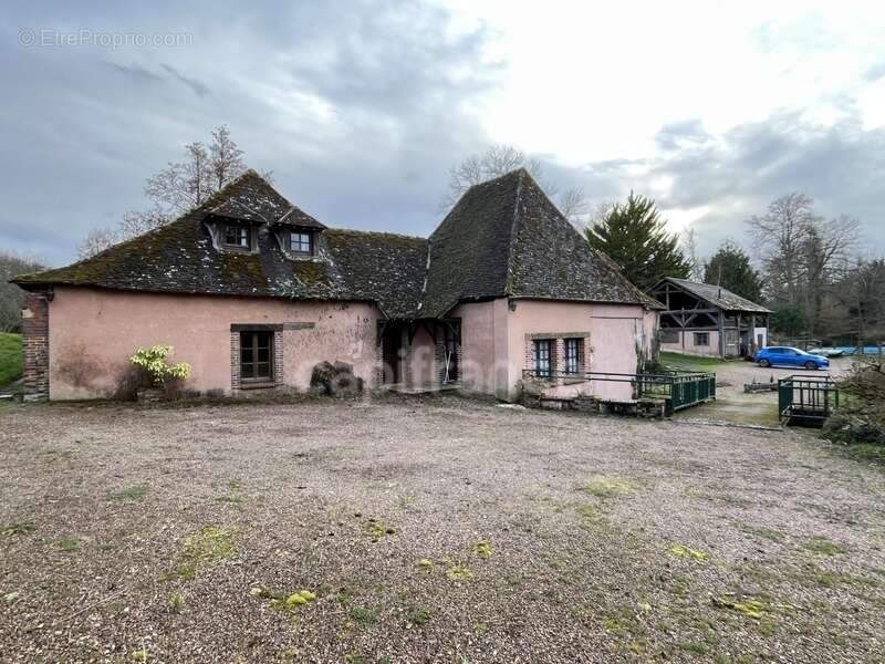 Propriété à vendre 13 pièces TANNERRE EN PUISAYE (89) - photo 15