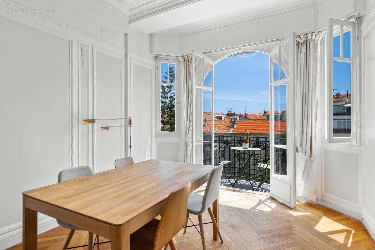 Appartement à NICE