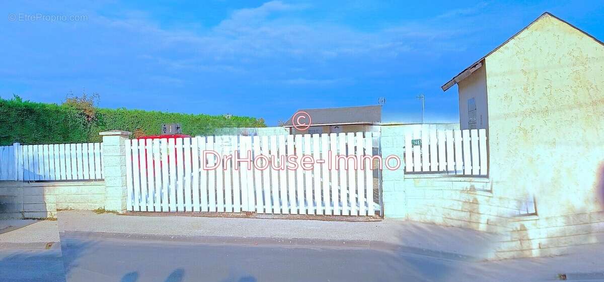 Terrain à MONTREUIL-BELLAY