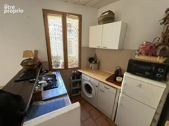 Cœur du village, adorable T2 dans maison de ville rénovée, cave et proximité parking - photo 5