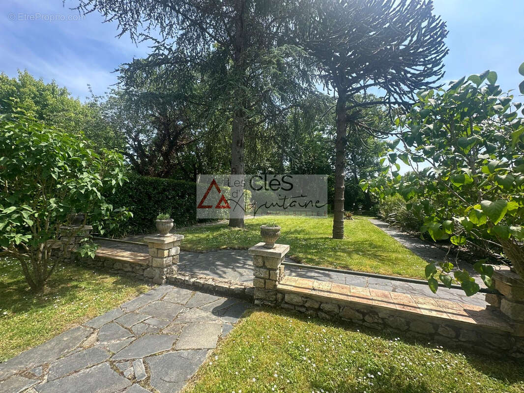 Maison à LANGON