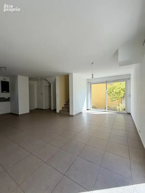 À VENDRE   Maison familiale avec jardin et garage au cœur de Moulès - photo 5