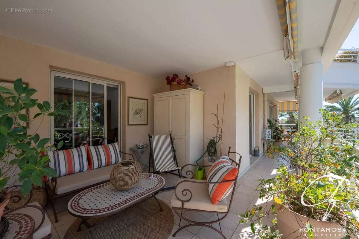 Appartement à SAINT-RAPHAEL