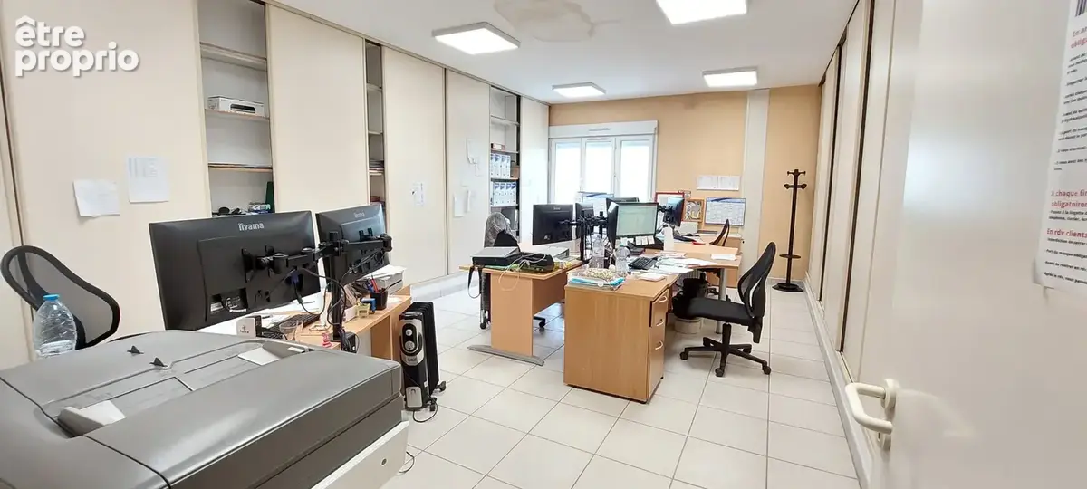 Immeuble a usage professionnel de 625 m2  tout de plain pied - photo 6