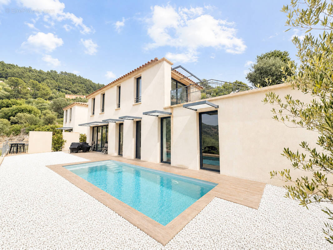 Maison à OLLIOULES