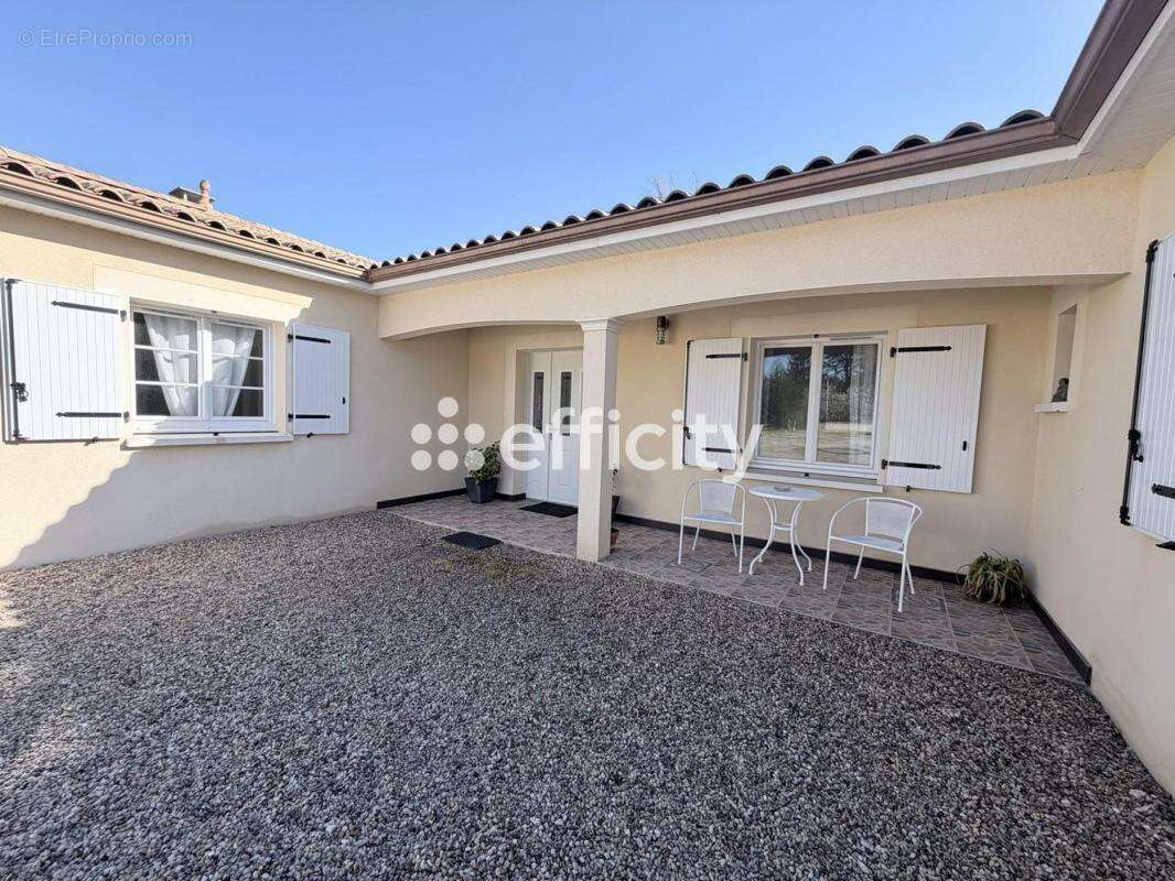 Maison à MOULEYDIER