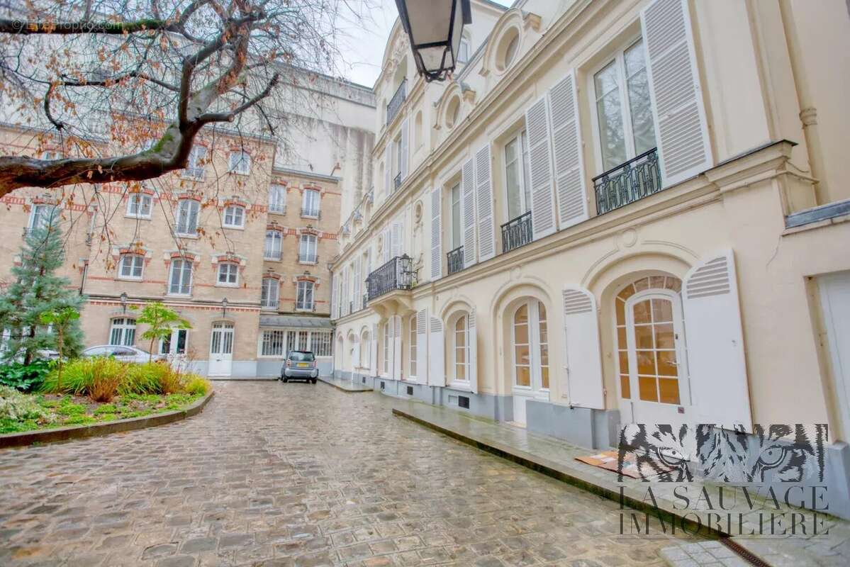 Appartement à PARIS-6E