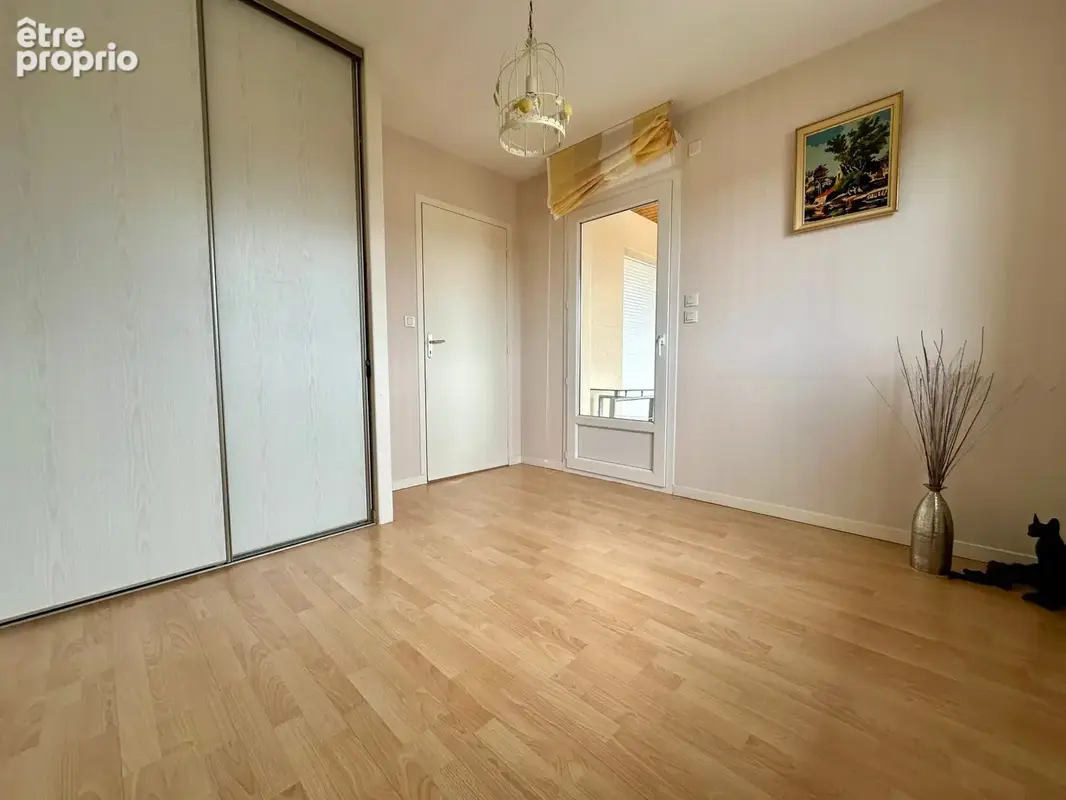Aubiere - superbe t4 avec 2 terrasses et vue panoramique - photo 5
