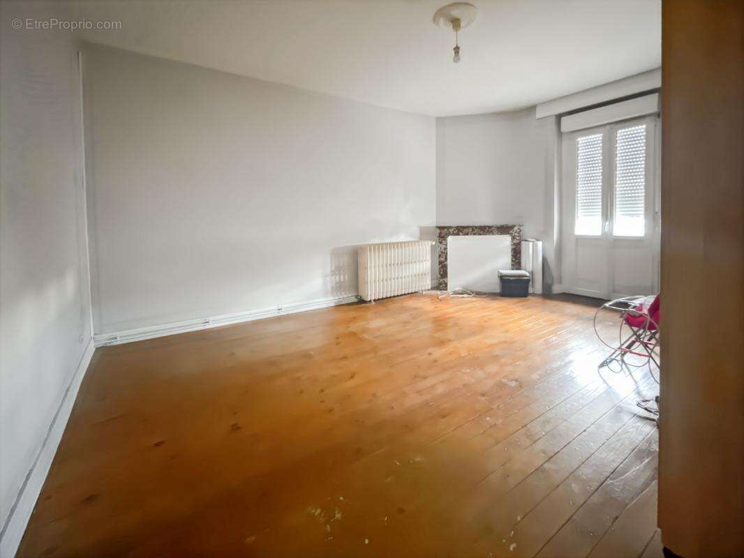 Maison à SAINT-ASTIER