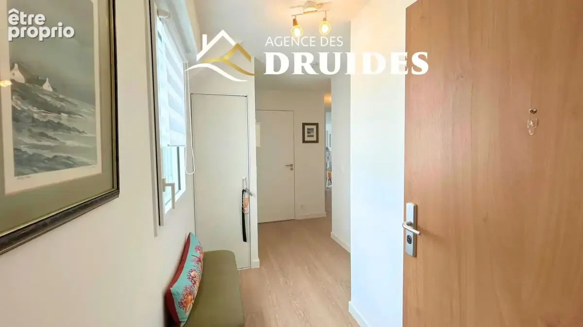 Agence des Druides - Carnac entre bourg et plage, Superbe Appartement 3 pièces clefs en main, terrasse spacieuse, place de parki - photo 2