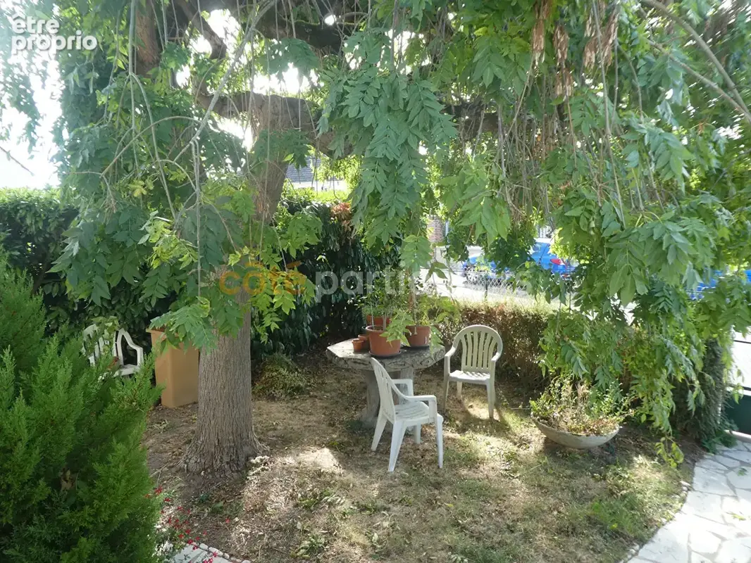Proche du bourg  des commerces et des ecoles d'amilly - photo 2