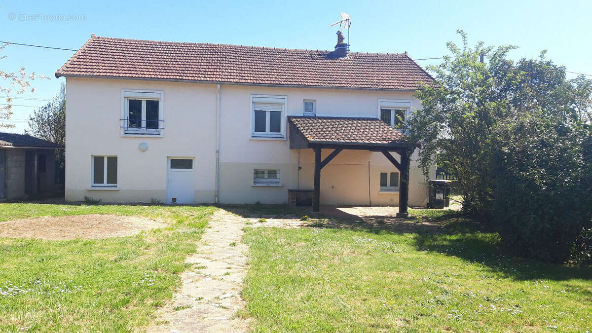 Maison à CHATELLERAULT