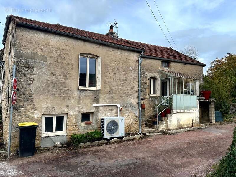 Maison à VENAREY-LES-LAUMES