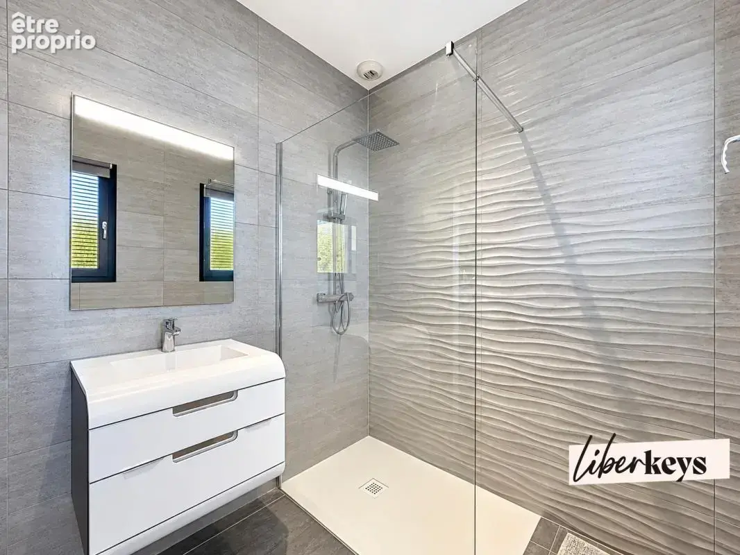 OLIVET Centre (45160) – Maison 250 m², 5 chambres, piscine chauffée et grand garage - photo 14