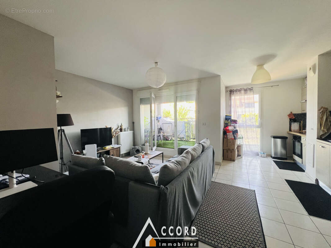 Appartement à SARTROUVILLE