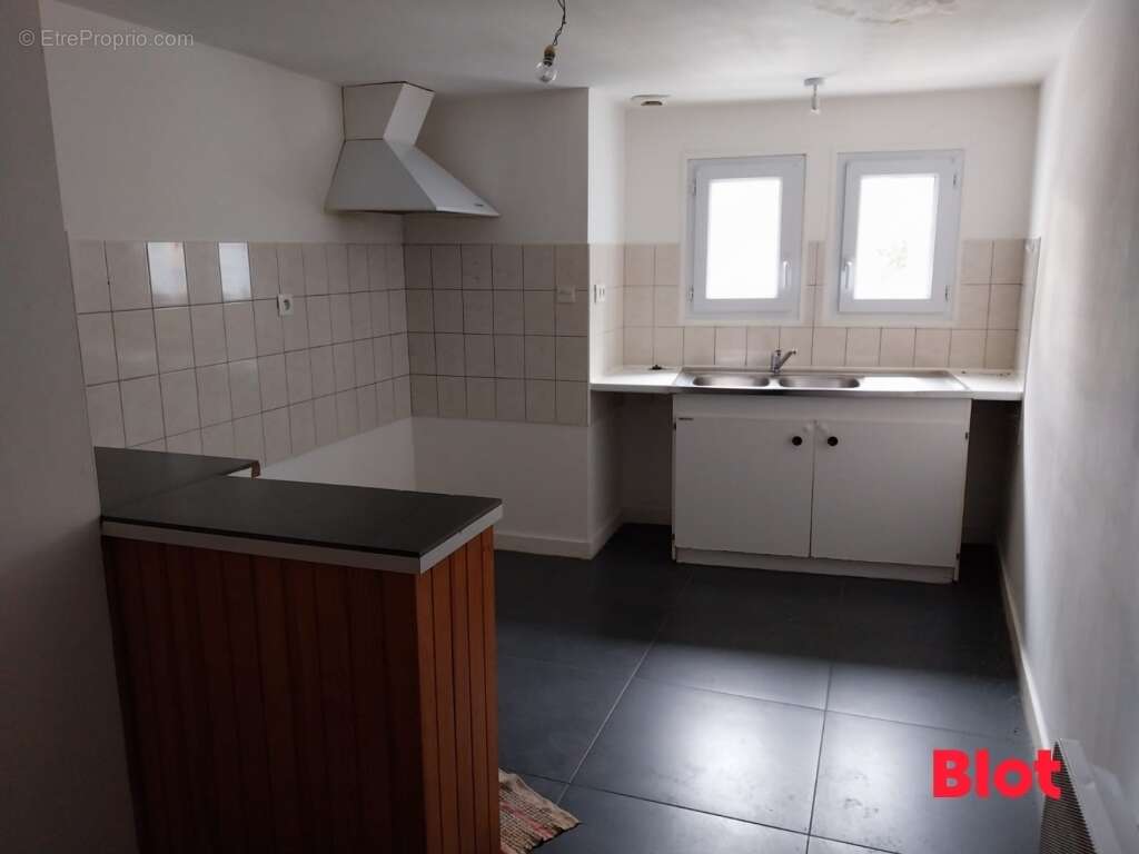 Maison à CHATILLON-EN-VENDELAIS