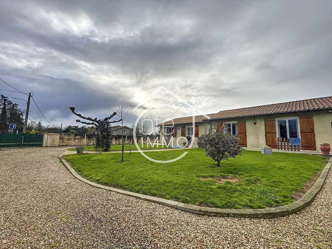 Maison à SAINT-PEY-DE-CASTETS