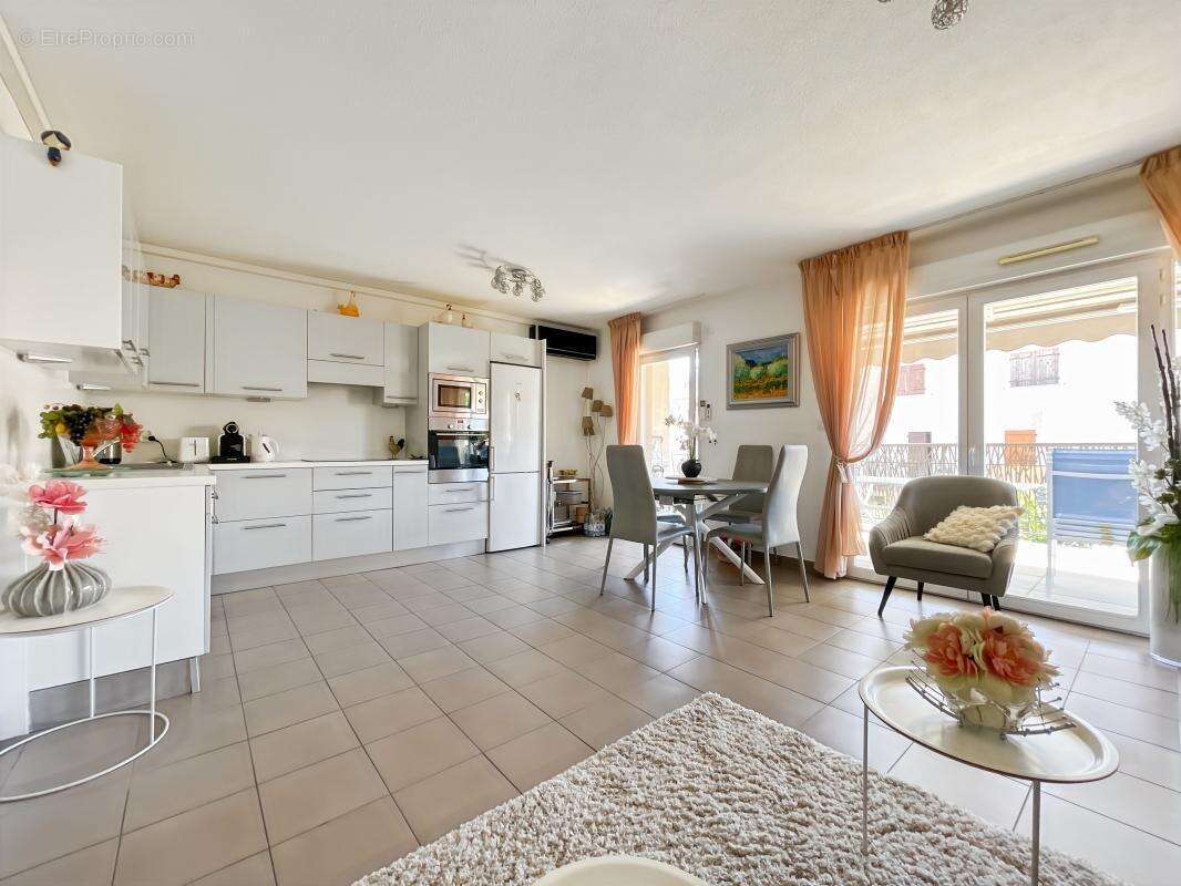 Appartement à FREJUS
