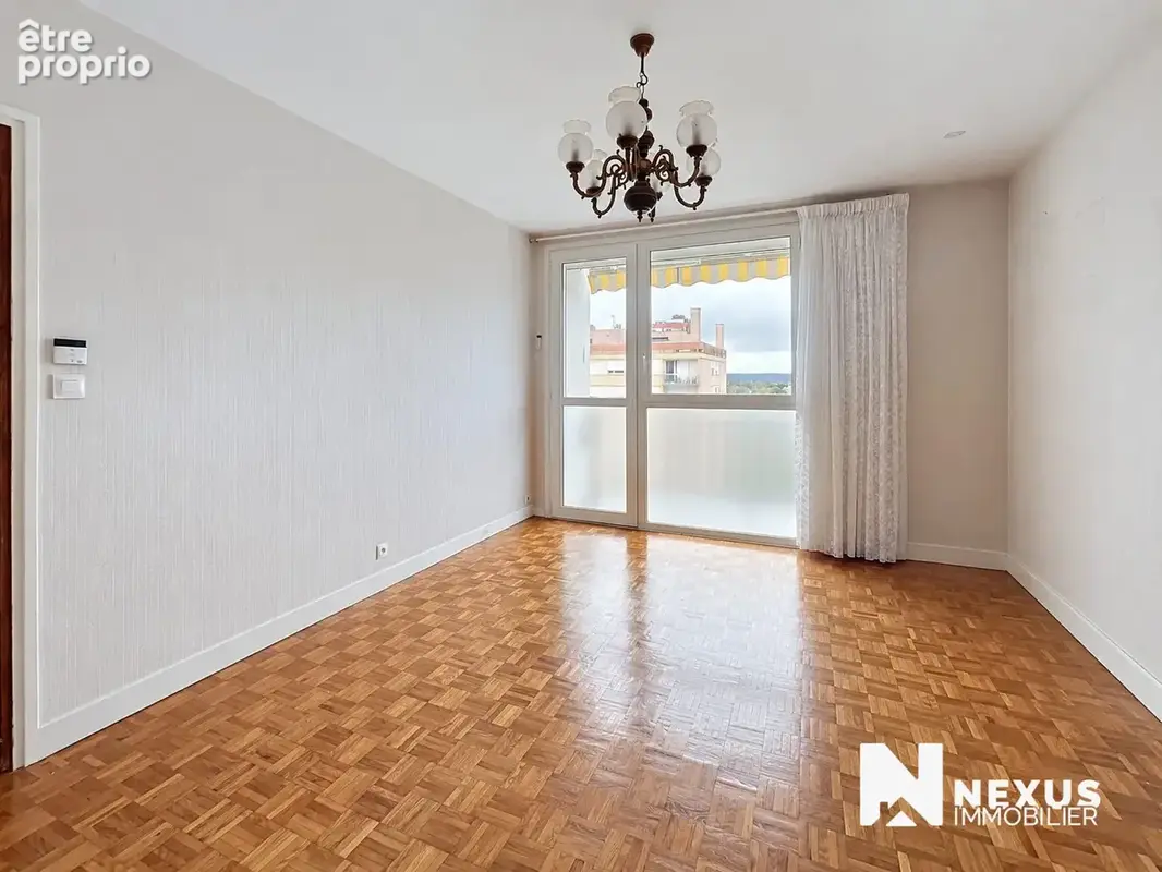 Appartement 4 pièces 74 m² à vendre à Saint-Etienne-Du-Rouvray (76800) - photo 1