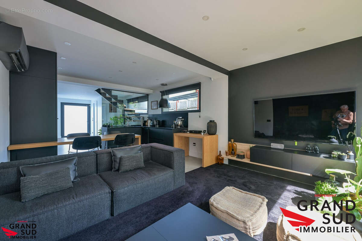 Maison 93 m² à Merignac  - photo 3