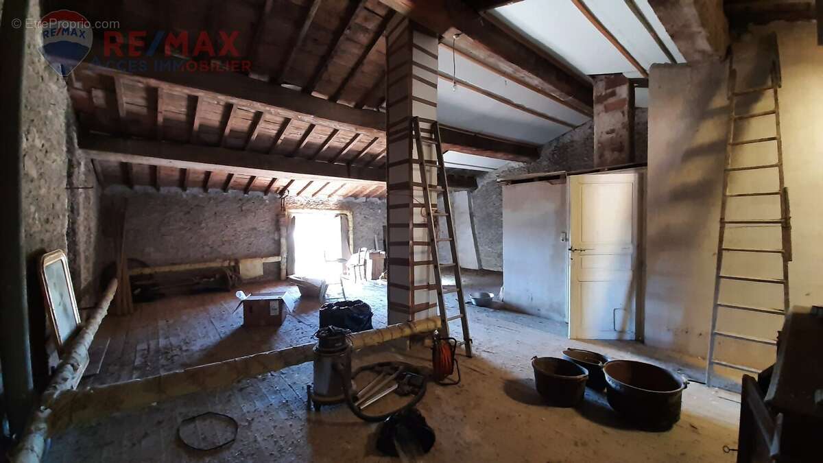 Maison à PEYRIAC-MINERVOIS