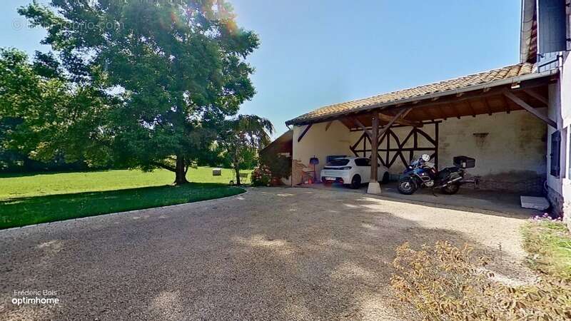 Maison à REPLONGES