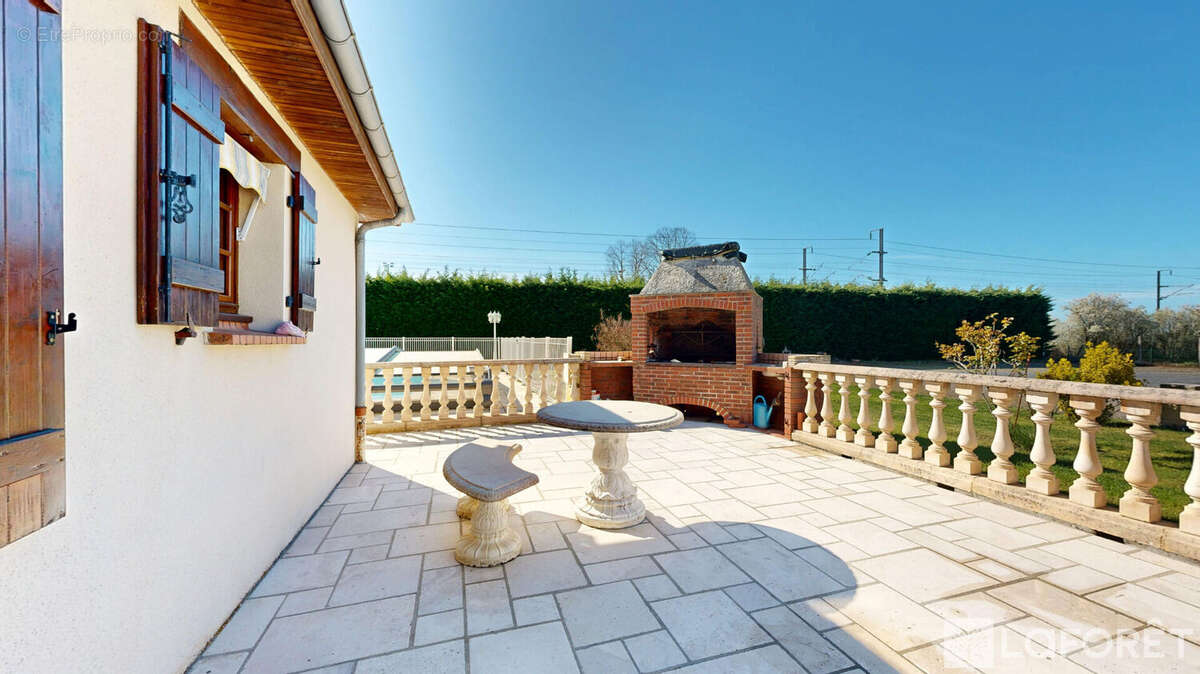 Maison à TOULON-SUR-ALLIER