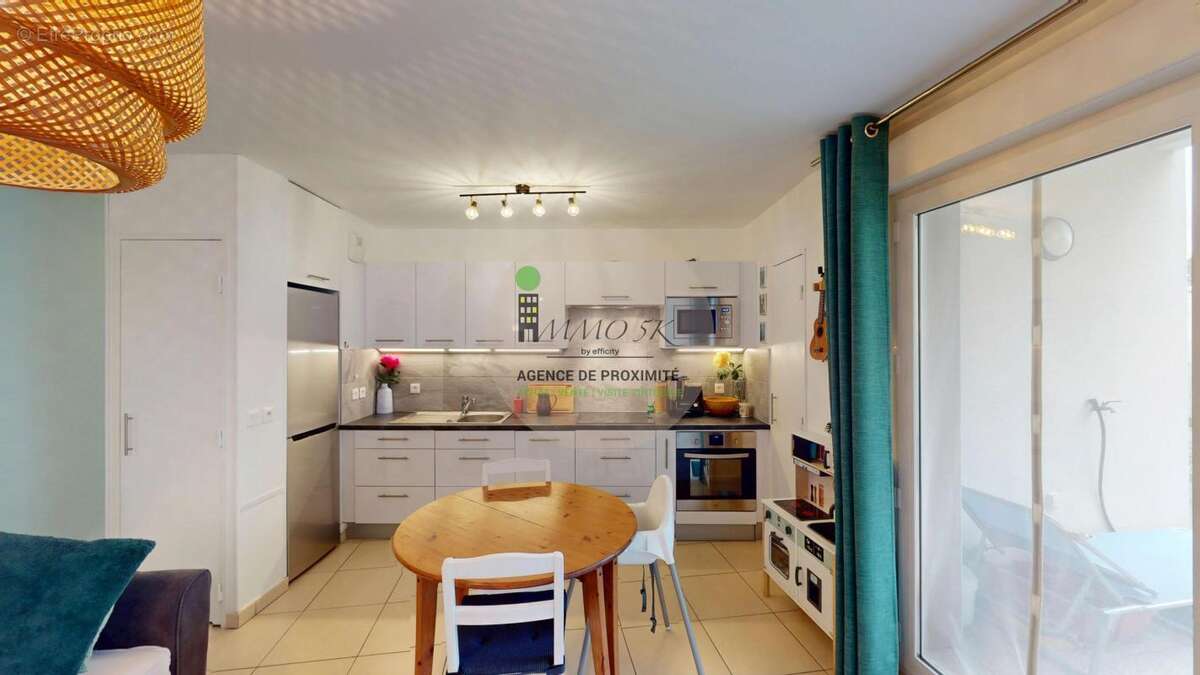 Appartement à RILLIEUX-LA-PAPE