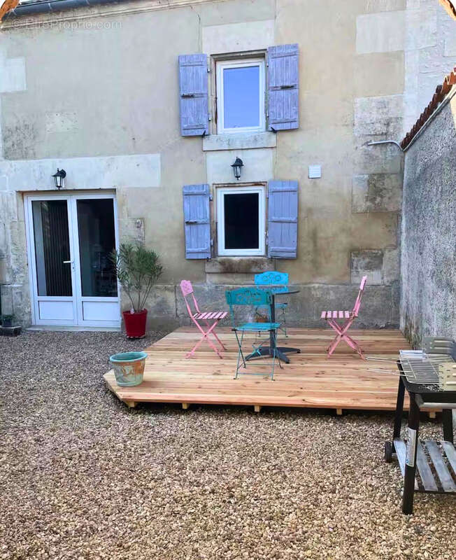 Maison à JAVREZAC