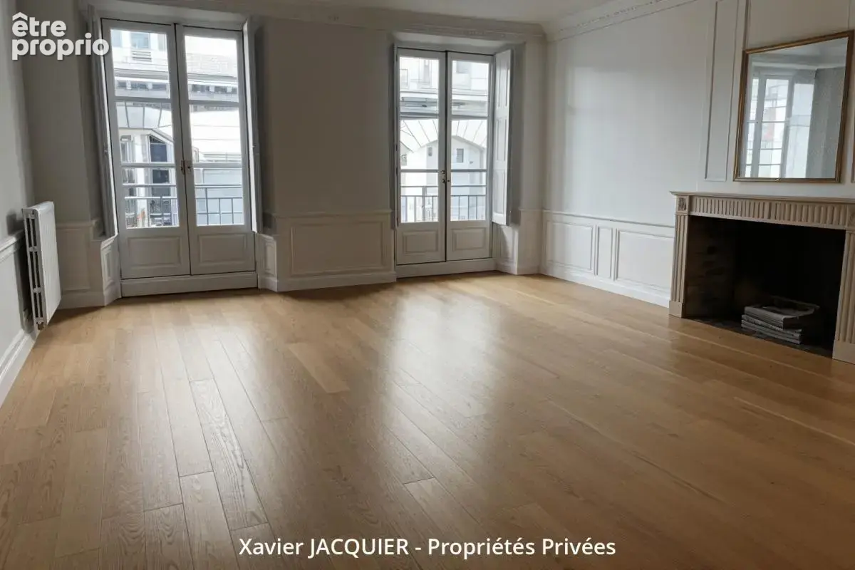 Appartement - 3 pièces - 90,4 m² - Graslin/Crébillon - photo 4