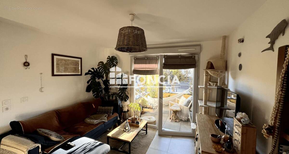 Appartement à BORMES-LES-MIMOSAS