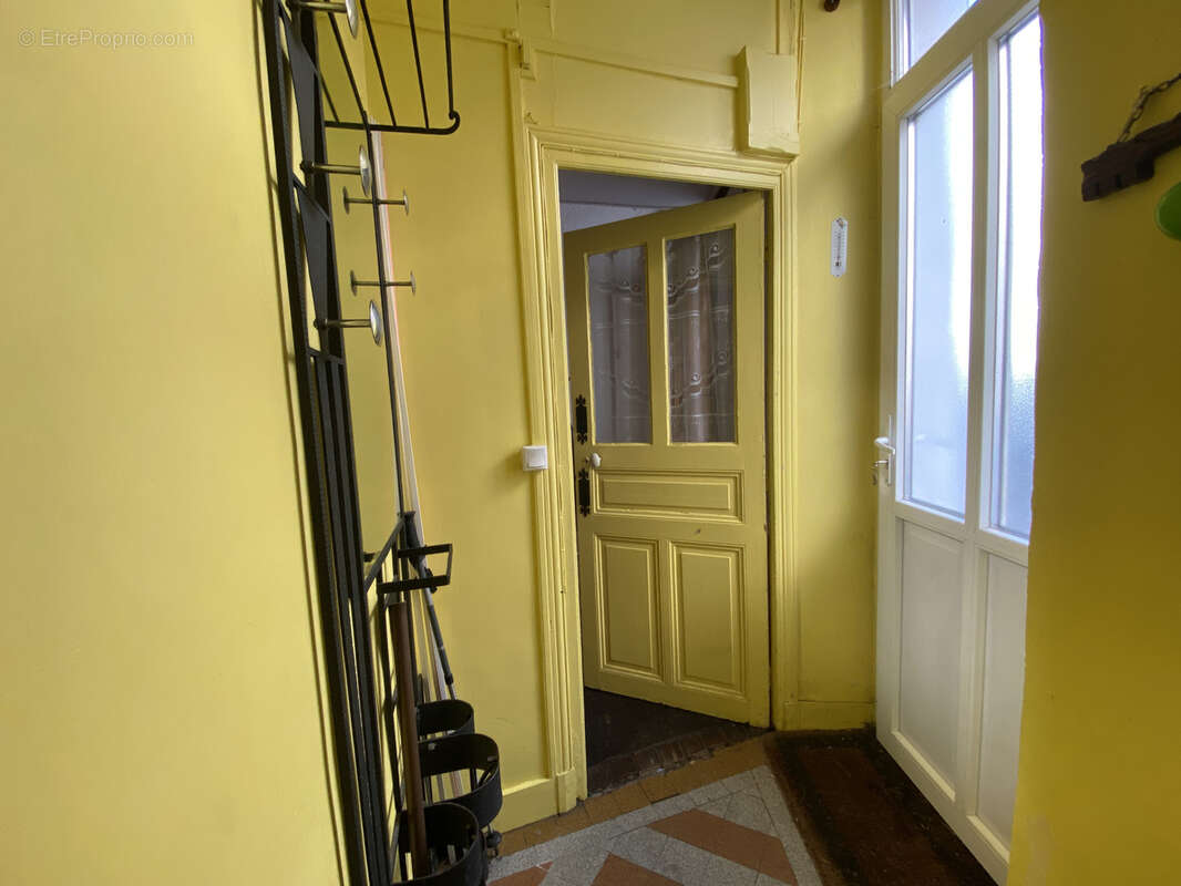 Maison en centre ville a lormes - photo 2