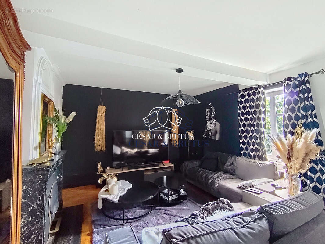 Maison 198 m² à Quincie-En-Beaujolais  - photo 6