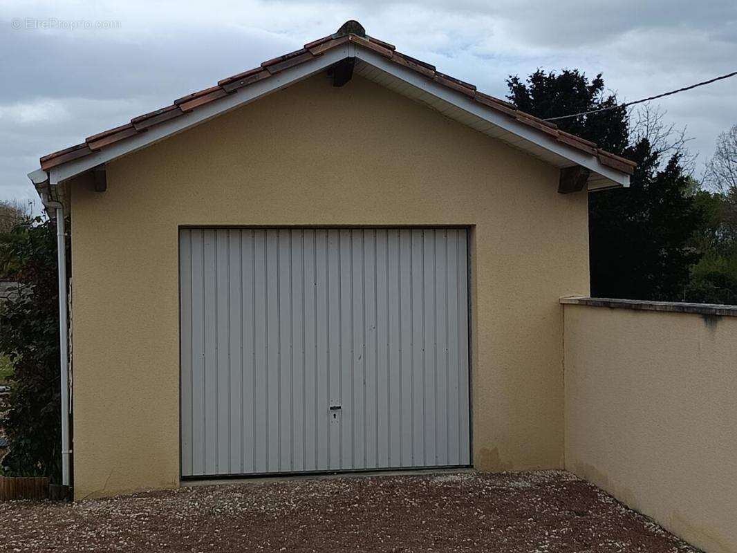 Maison 121 m² à Saint-Medard-De-Guizieres  - photo 15