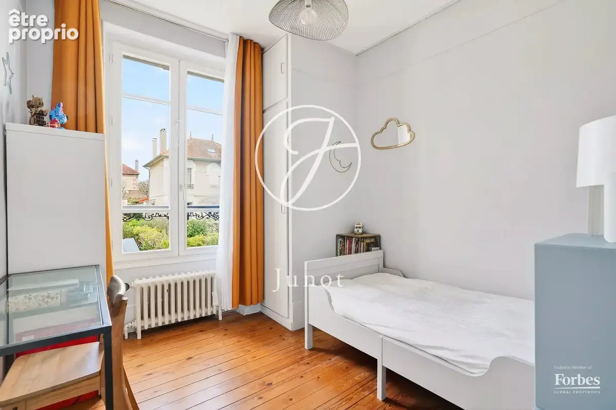 Le Vésinet - CENTRE - Maison - 110m² - 4 chambres - Terrain 202m² - photo 16