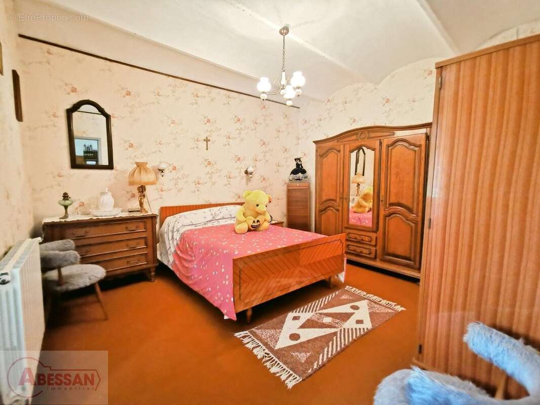Maison à ROBIAC-ROCHESSADOULE