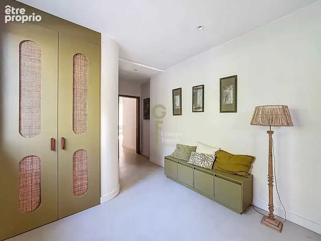 Maison 290 m² à Croix  - photo 6