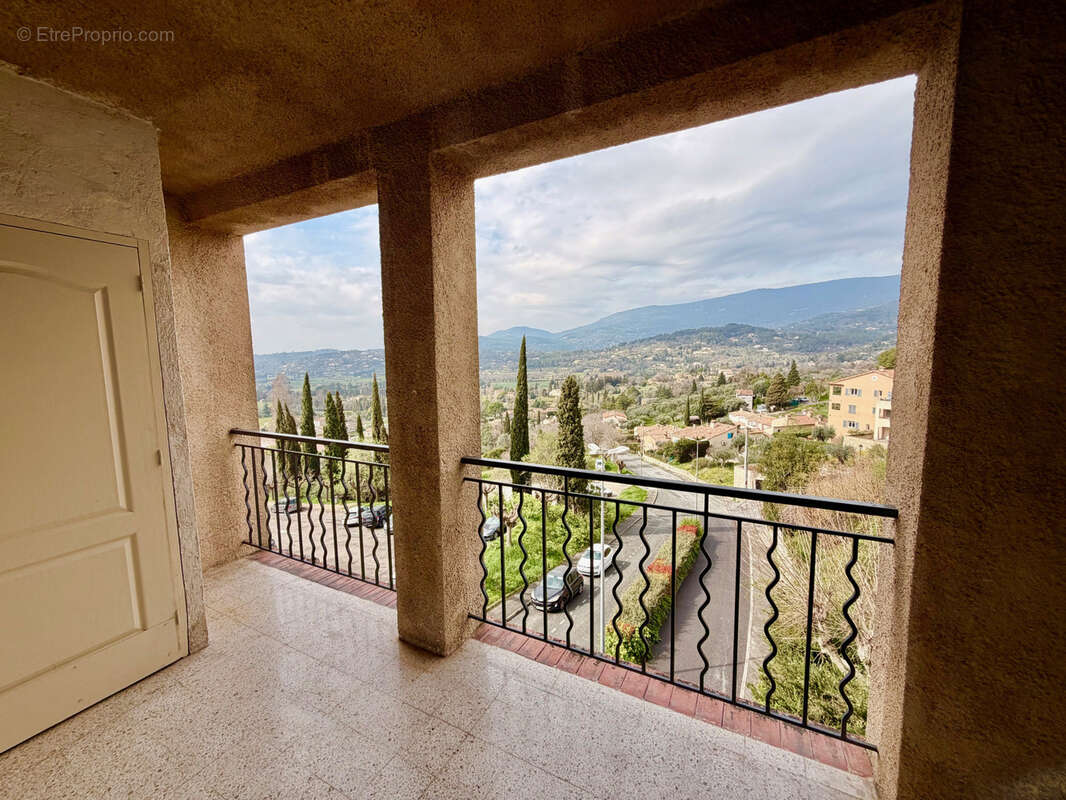 Appartement à FAYENCE