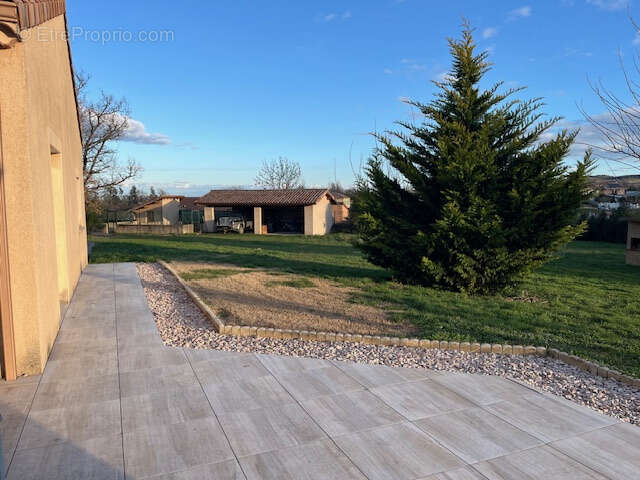 Maison à SAINT-ROMAIN-D'AY