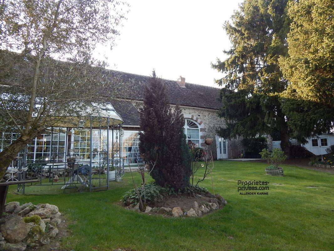Maison à BAZOCHES-SUR-LE-BETZ