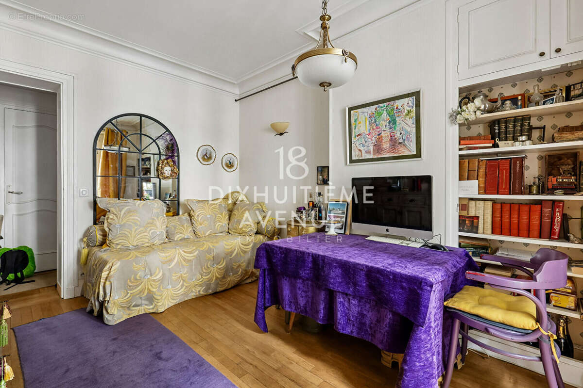 Appartement à PARIS-18E