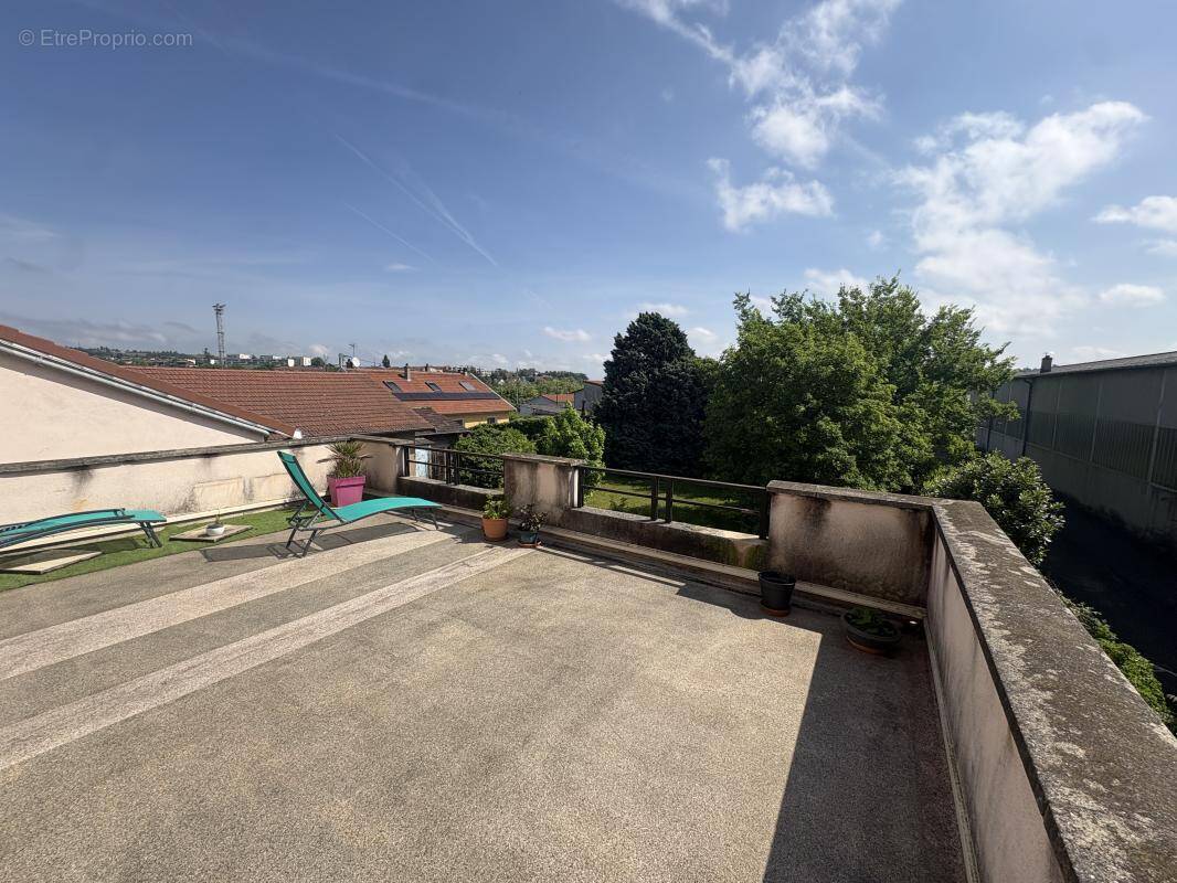 Appartement à GRIGNY