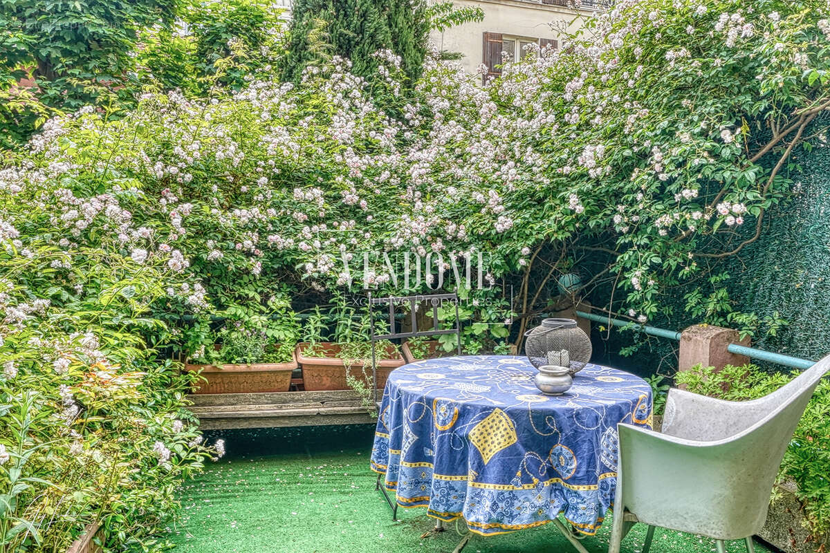 Maison à PARIS-18E
