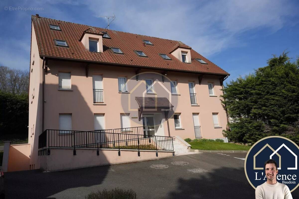 Appartement à EPERNON