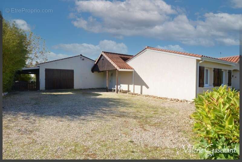 Maison à SAINT-VIVIEN