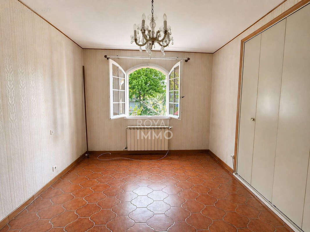 Maison à SALERNES